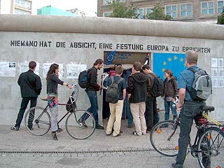 Wähle mit der Maus ein Dia aus